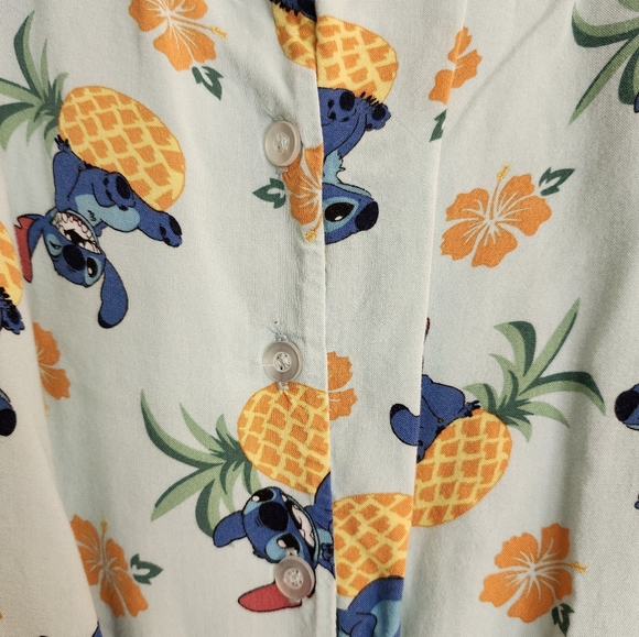 Disney Lilo and Stitch button front tank top - Picture 3 of 3